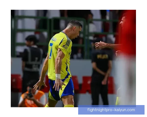 C罗在历史最佳讨论中的地位依旧稳固，持续引发球迷热议